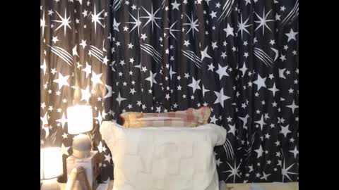 Snapshot of thick_bigcock13 chatting on December 12, 10:02 am gil online show from December 12, 10:02 am