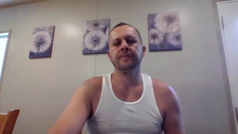 Val online show from April 28, 4:01 pm