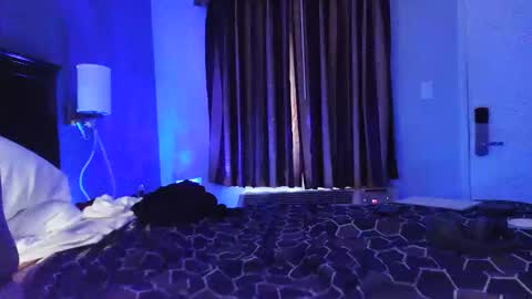 Snapshot of thickascole chatting on October 31, 7:26 pm thickascole online show from October 31, 7:26 pm