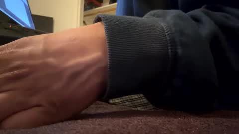 Snapshot of thickbigdick789 chatting on March 5, 6:12 am thickbigdick789 online show from March 5, 6:12 am