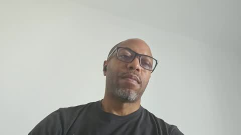 Snapshot of thickblackdick3 chatting on April 6, 10:05 am thickblackdick online show from April 6, 10:05 am