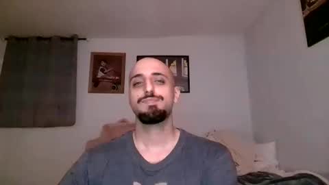 Snapshot of thickdickeddom chatting on March 30, 8:26 am ThickDickedDom online show from March 30, 8:26 am