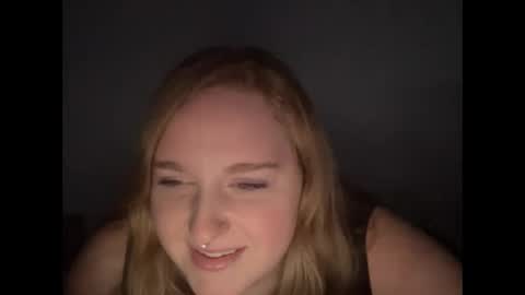 Ariel online show from December 21, 1:36 am