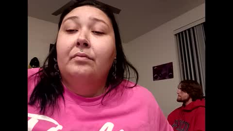 Snapshot of thickgirlaz chatting on January 20, 1:50 am thickgirlaz online show from January 20, 1:50 am