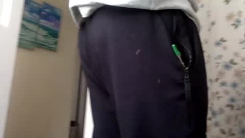 Snapshot of thickhead696 chatting on March 18, 3:04 pm thickhead696 online show from March 18, 3:04 pm