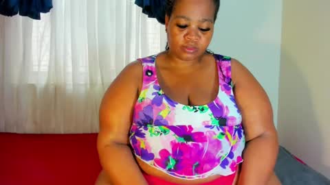 Snapshot of thickleeyanaxxx chatting on June 30, 7:53 am thickleeyanaxxx online show from June 30, 7:53 am