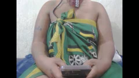 Snapshot of thickleeyonce chatting on February 27, 5:13 am Lee online show from February 27, 5:13 am