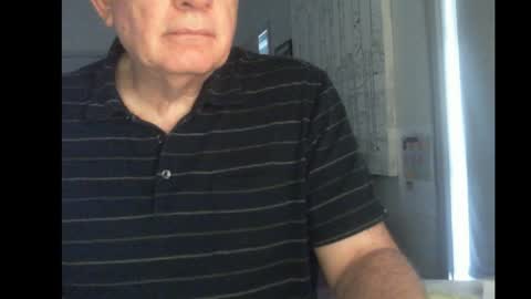 Snapshot of thickmelnik chatting on December 2, 5:48 am James online show from December 2, 5:48 am