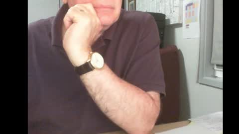 Snapshot of thickmelnik chatting on December 3, 12:16 pm James online show from December 3, 12:16 pm