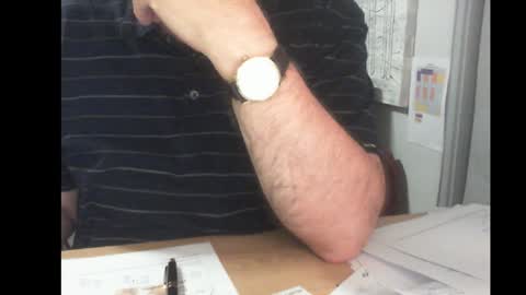 Snapshot of thickmelnik chatting on December 4, 2:04 pm James online show from December 4, 2:04 pm