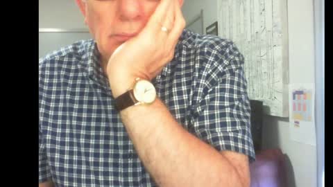 Snapshot of thickmelnik chatting on December 8, 5:29 am James online show from December 8, 5:29 am