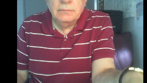 Snapshot of thickmelnik chatting on December 16, 12:26 am James online show from December 16, 12:26 am