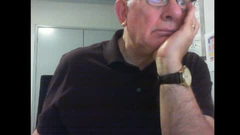 Snapshot of thickmelnik chatting on January 16, 1:14 pm James online show from January 16, 1:14 pm