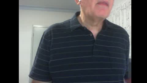 Snapshot of thickmelnik chatting on January 17, 2:18 am James online show from January 17, 2:18 am