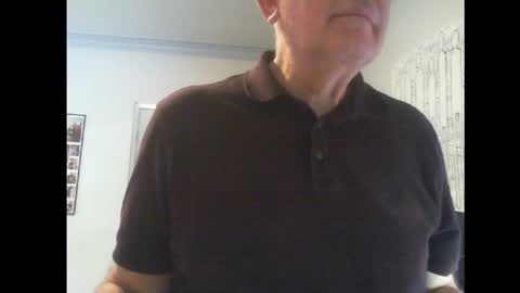 Snapshot of thickmelnik chatting on January 27, 3:26 am James online show from January 27, 3:26 am