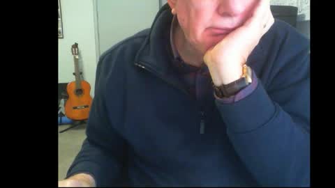 Snapshot of thickmelnik chatting on September 13, 6:35 am James online show from September 13, 6:35 am