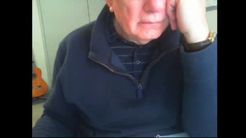 Snapshot of thickmelnik chatting on September 15, 3:01 pm James online show from September 15, 3:01 pm