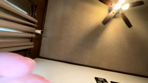 Snapshot of thicknick39 chatting on February 18, 5:42 pm thicknick39 online show from February 18, 5:42 pm