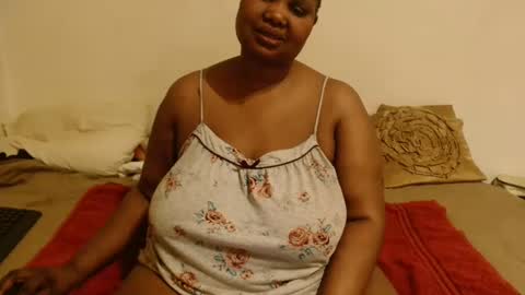 Snapshot of thicksexymellons chatting on September 13, 7:24 pm Pat online show from September 13, 7:24 pm