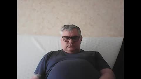 Snapshot of thierrysymp chatting on December 26, 10:48 am Thierrysymp online show from December 26, 10:48 am