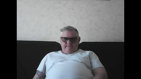 Snapshot of thierrysymp chatting on March 2, 10:56 am Thierrysymp online show from March 2, 10:56 am