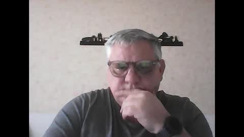 Snapshot of thierrysymp chatting on March 10, 4:35 pm Thierrysymp online show from March 10, 4:35 pm