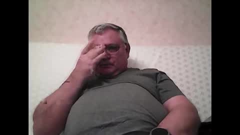 Thierrysymp online show from November 27, 5:04 pm