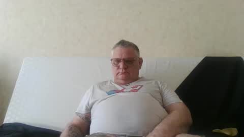 Snapshot of thierrysymp chatting on April 18, 4:11 pm Thierrysymp online show from April 18, 4:11 pm