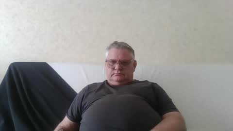 Snapshot of thierrysymp chatting on May 1, 3:27 pm Thierrysymp online show from May 1, 3:27 pm