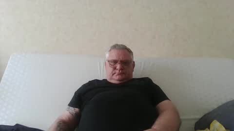 Snapshot of thierrysymp chatting on May 9, 4:56 pm Thierrysymp online show from May 9, 4:56 pm