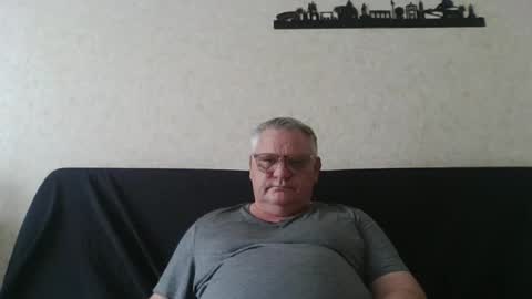 Snapshot of thierrysymp chatting on June 27, 3:39 pm Thierrysymp online show from June 27, 3:39 pm