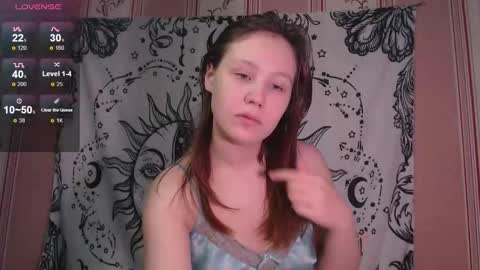 thighswithspikes online show from November 16, 7:58 am