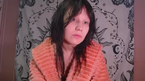 thighswithspikes online show from February 8, 8:07 am