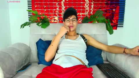 Thiago Saenzz online show from February 17, 5:30 pm