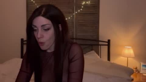 Snapshot of thirstypickle chatting on March 13, 10:49 pm Sarra Rhies online show from March 13, 10:49 pm