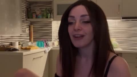 Snapshot of thirstypickle chatting on March 16, 9:41 pm Sarra Rhies online show from March 16, 9:41 pm