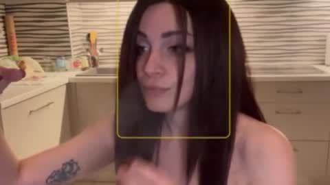 Snapshot of thirstypickle chatting on March 17, 9:29 pm Sarra Rhies online show from March 17, 9:29 pm