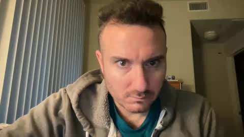 Snapshot of thisbigjewishdick chatting on January 9, 12:57 am This Big Jewish Dick online show from January 9, 12:57 am