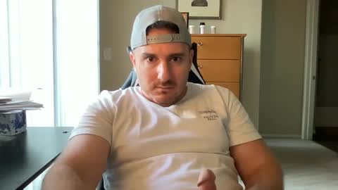 Snapshot of thisbigjewishdick chatting on March 3, 11:24 pm This Big Jewish Dick online show from March 3, 11:24 pm