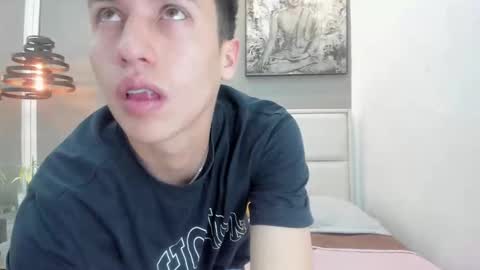 Snapshot of thom_ames chatting on March 20, 11:15 am Thom online show from March 20, 11:15 am