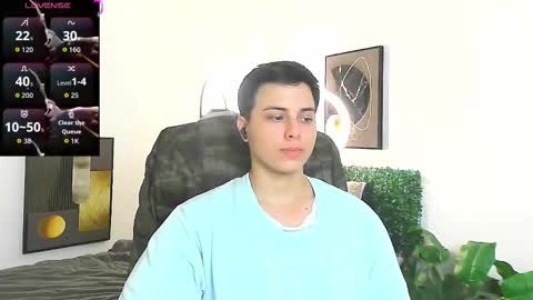 Snapshot of thom_ohtani chatting on February 19, 1:45 am thom_ohtani online show from February 19, 1:45 am