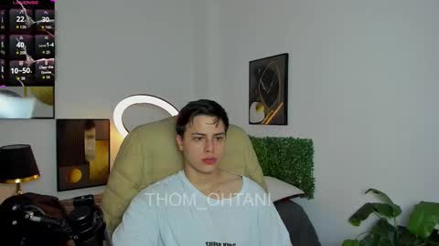 Snapshot of thom_ohtani chatting on February 27, 11:38 pm thom_ohtani online show from February 27, 11:38 pm