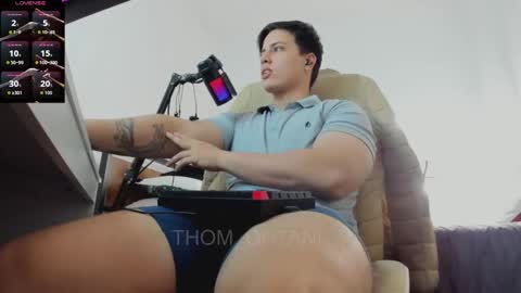 Snapshot of thom_ohtani chatting on March 6, 2:30 am thom_ohtani online show from March 6, 2:30 am