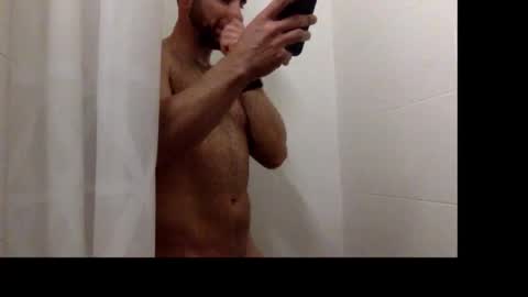 Snapshot of thomahawk215 chatting on March 27, 11:54 am thomahawk215 online show from March 27, 11:54 am