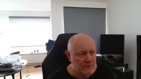 thomas315627 online show from May 3, 12:44 pm