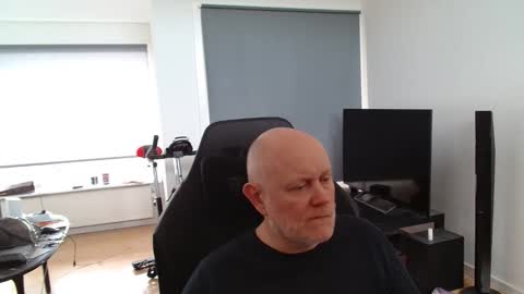 thomas315627 online show from May 18, 1:06 pm