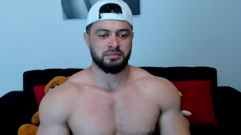 Thomas Brandon online show from January 19, 4:33 am