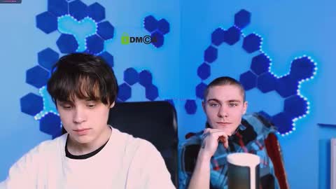 Snapshot of thomas_crow chatting on November 30, 10:08 am thomas_crow online show from November 30, 10:08 am