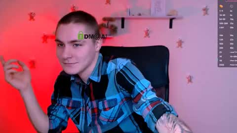 Snapshot of thomas_crow chatting on January 10, 10:06 am thomas_crow online show from January 10, 10:06 am