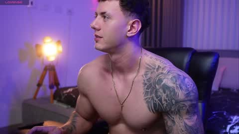 Thomas Falcon online show from January 4, 5:16 am